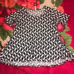 LuLaRoe Perfect T
